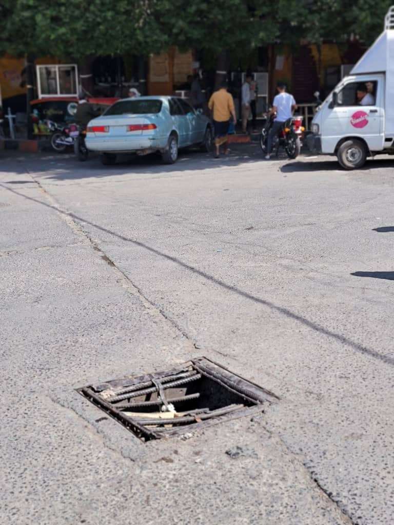 الكشف عن خطر يهدد المارة في تعز