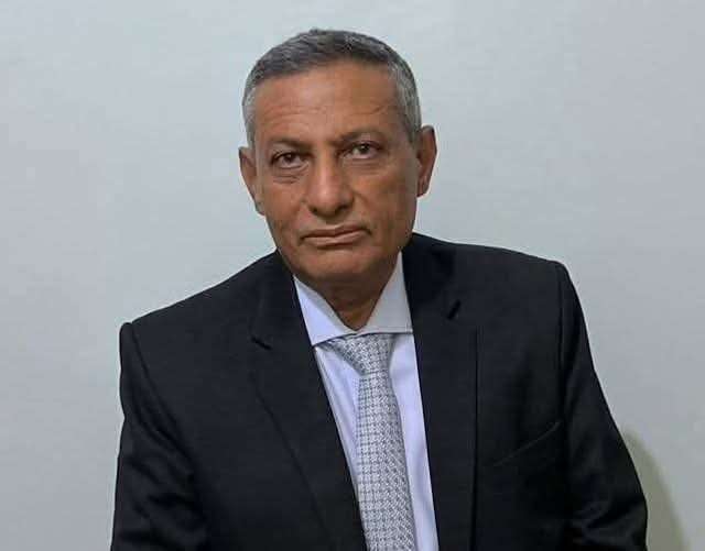 الوزير الذي رفض اداء اليمين الدستورية يكشف الاسباب ويؤكد بانه لم يعلم بقرار تعيينه وزير الا من اصدقائه