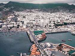 توفر الغاز المنزلي في بعض محطات عدن بسعر 9 آلاف ريال