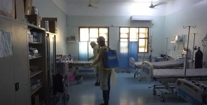 إصابة مواطن بانفجار لغم في حيس بالحديدة (صورة مؤلمة)