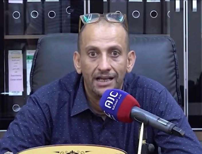 طفح مياه الصرف الصحي يغرق شوارع الشيخ عثمان وسط مطالبات بإصلاح الأعطال