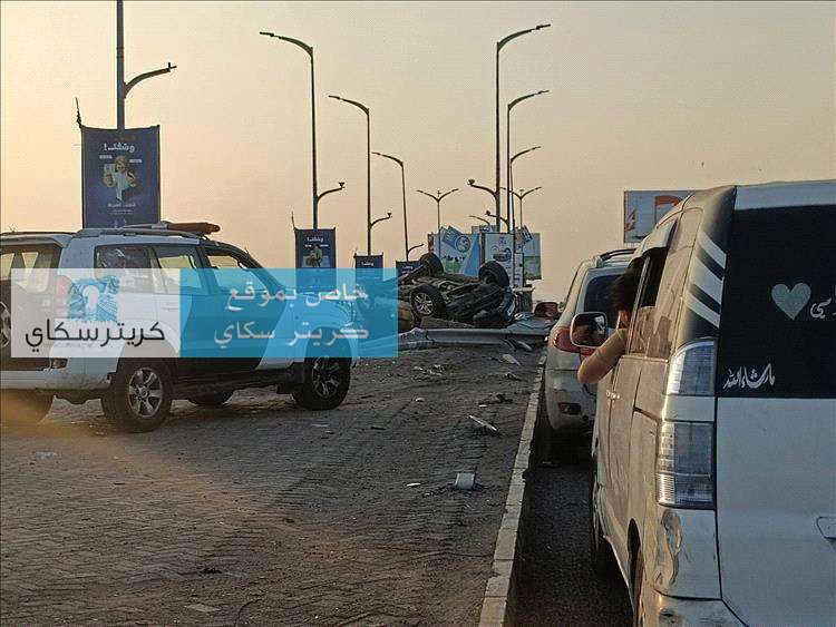 عاجل:إصابات في حادث مروري مروّع بالخط البحري في عدن(صورة)