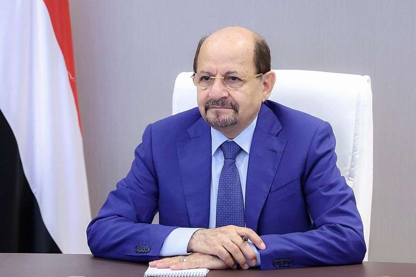 رئيس الوزراء يبحث مع السفير الأمريكي تطورات الأوضاع ودعم جهود الحكومة