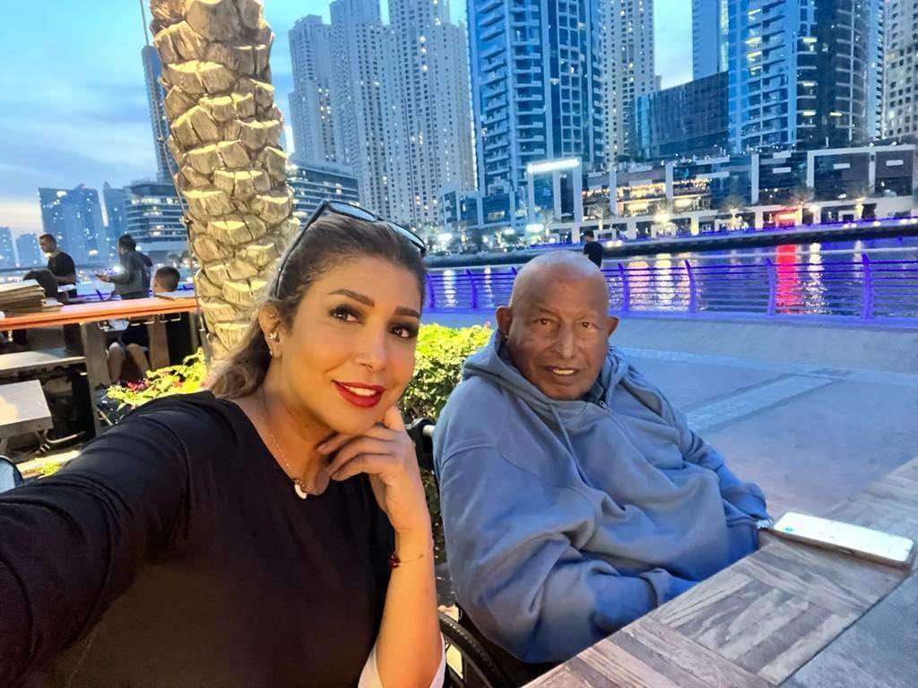 وفاة والد الفنانة اليمنية أروى