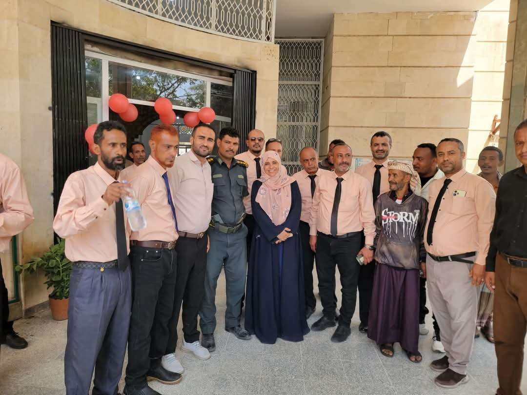 تدشين افتتاح مقر صندوق النظافة والتحسين الجديد في منطقة عصيفرة بتعز