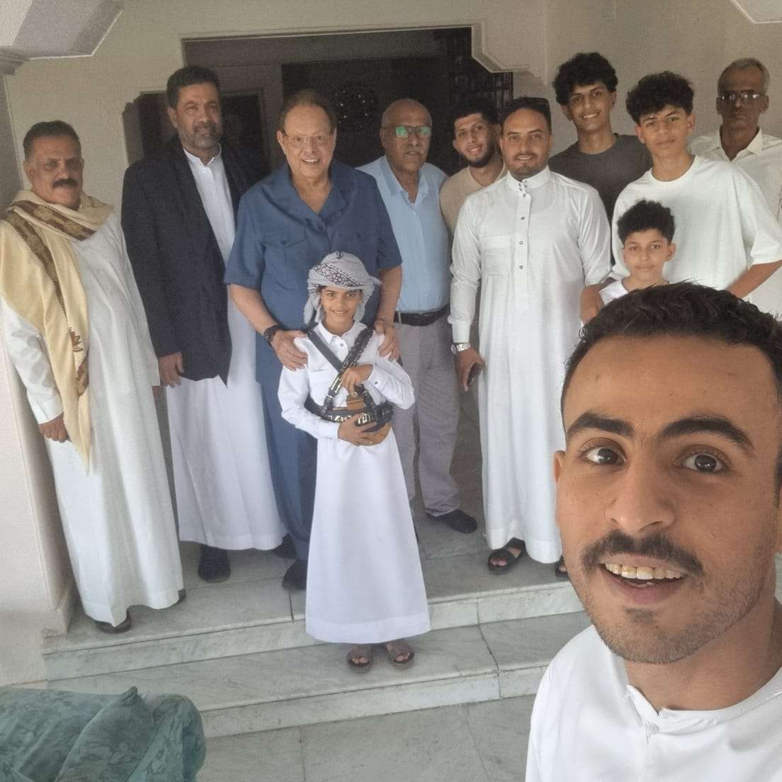 الرئيس علي ناصر محمد يستقبل المهنئين بعيد الاضحى