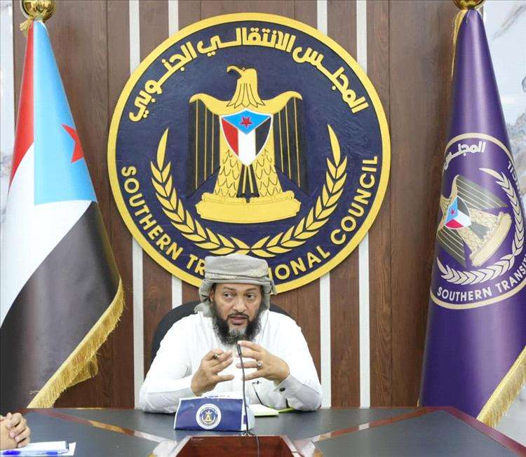 المجلس الانتقالي يعلن موقفه من اقتحام مسجد في عدن