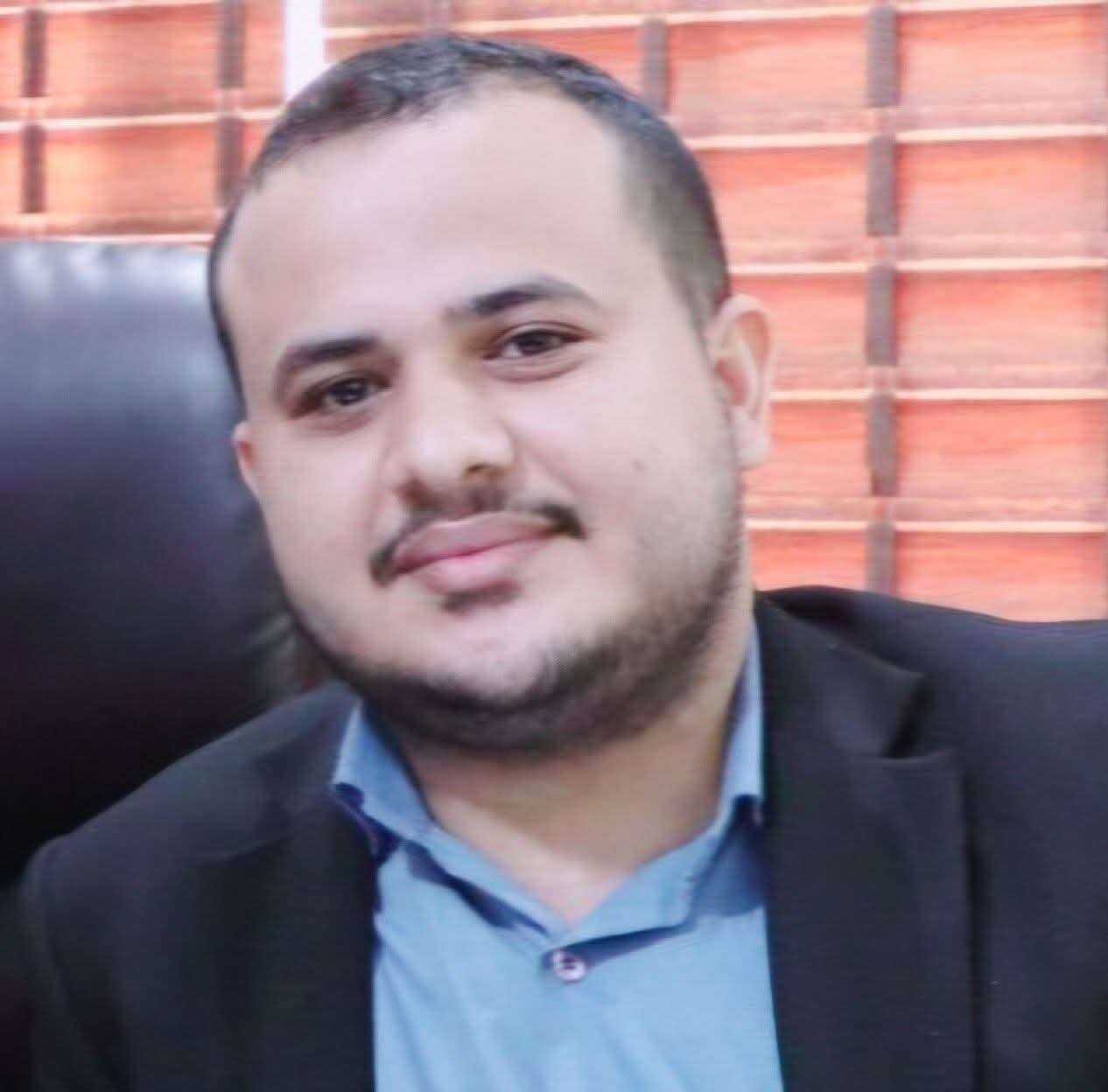 صحفي يعلق على الاحتجاجات في عدن ويحمّل هؤلاء مسؤولية تدهور الأوضاع