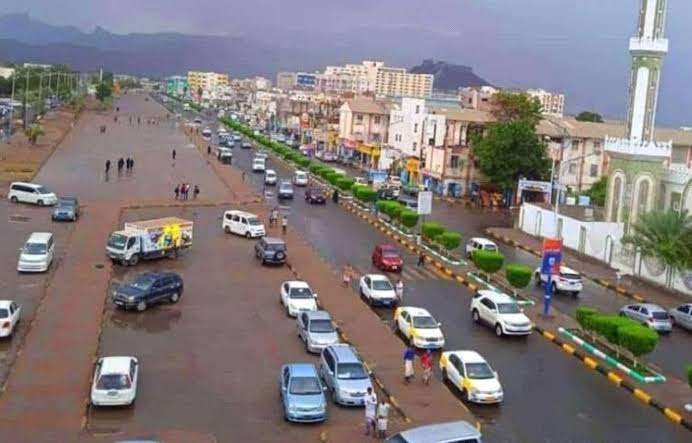 الكشف عن سبب التحسن الطفيف للكهرباء بعدن والجهة التي مولت شحنة الوقود