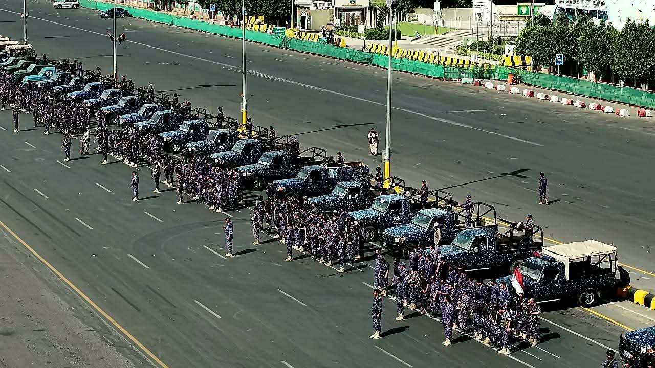 الحو ثي يحشد قواته في صنعاء استعدادا للحرب