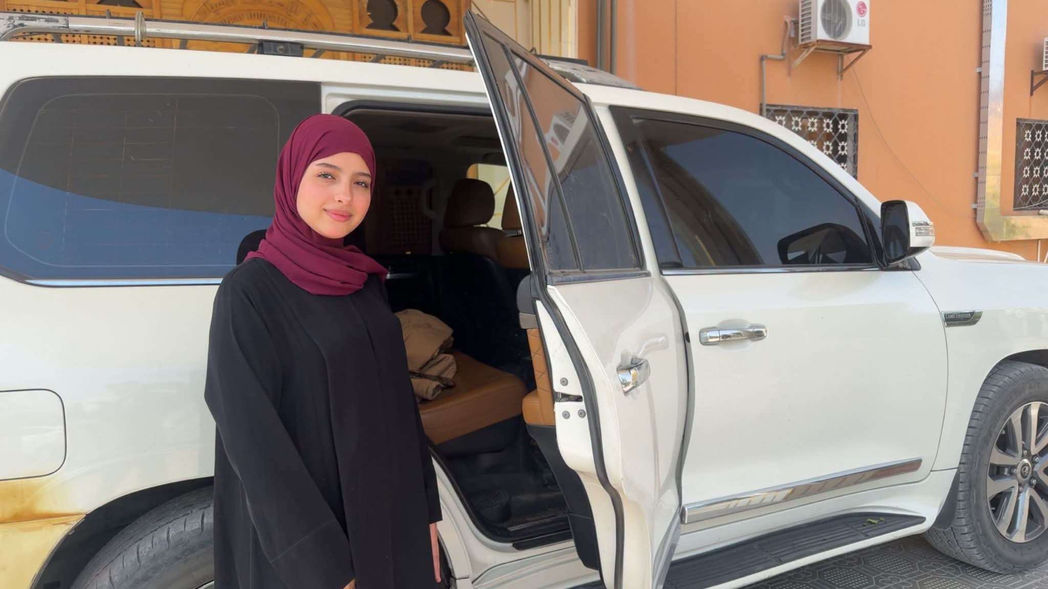 ماريا قحطان تستعد لإحياء مهرجان البلدة السياحي في المكلا