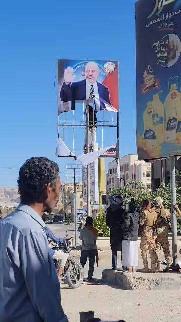 انطلاق حملة واسعة لإزالة صور عيدروس الزبيدي من شوارع عدن