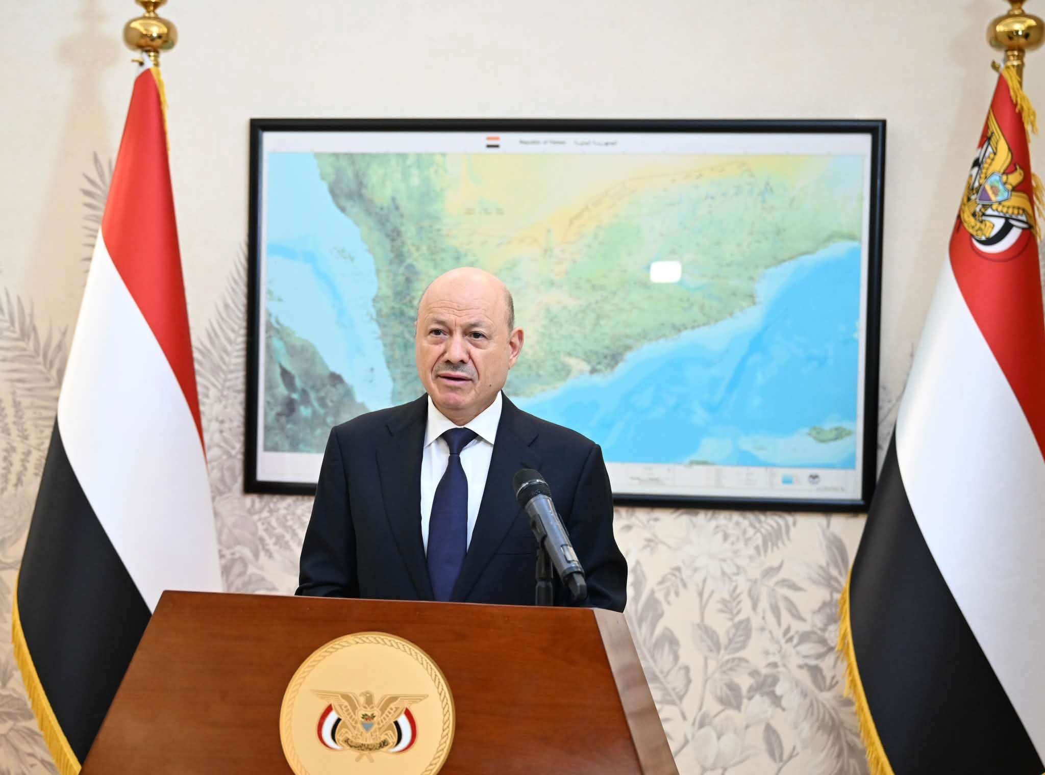 عاجل: رئيس مجلس القيادة يدعو إلى التحام وطني شامل بمعركة استعادة مؤسسات الدولة وإنهاء الانقلاب
