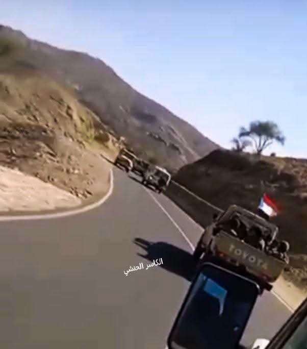 أب يلحق بابنه بعد أيام من فقده.. قصة مؤثرة لشهيد من الضالع