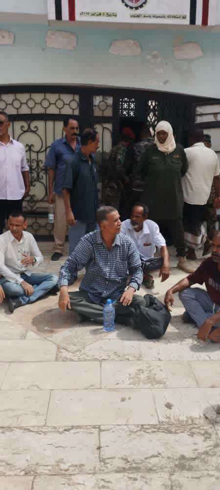 سامي خيران يعتذر لمحافظ عدن ويكشف تفاصيل اقتحام مقر اتحاد نقابات عمال الجنوب