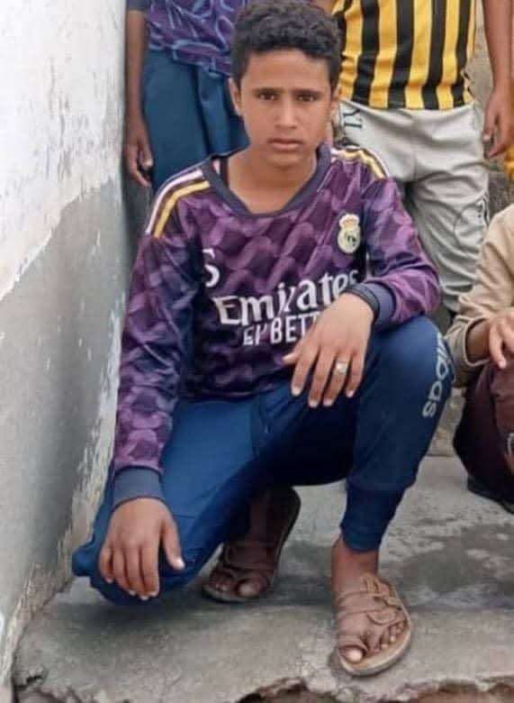 طفل يقدم على شن ق نفسه في القبيطة
