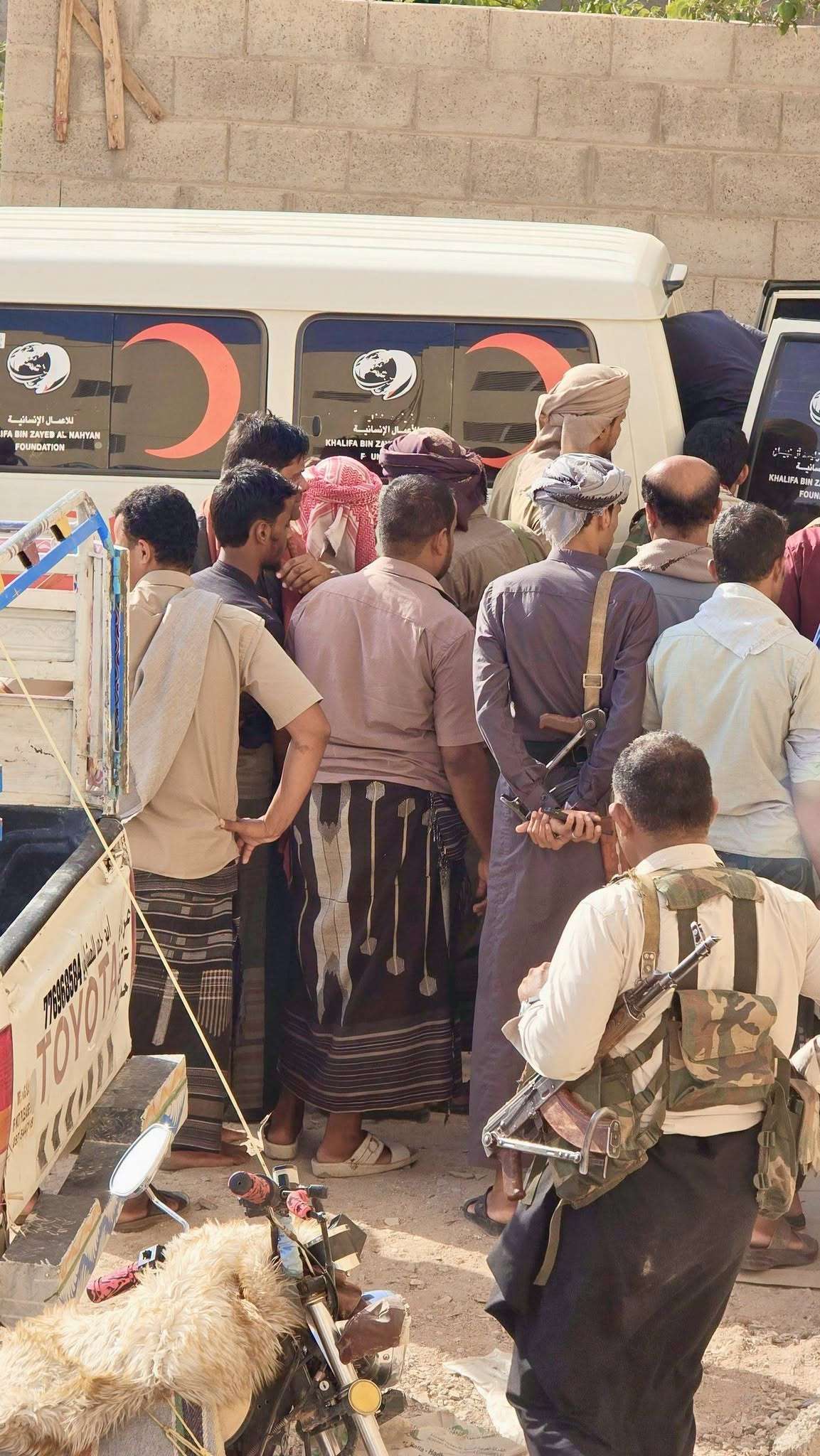 عاجل | تشييع مهيب لشهيد دفاع شبوة بشار البريكي في عتق