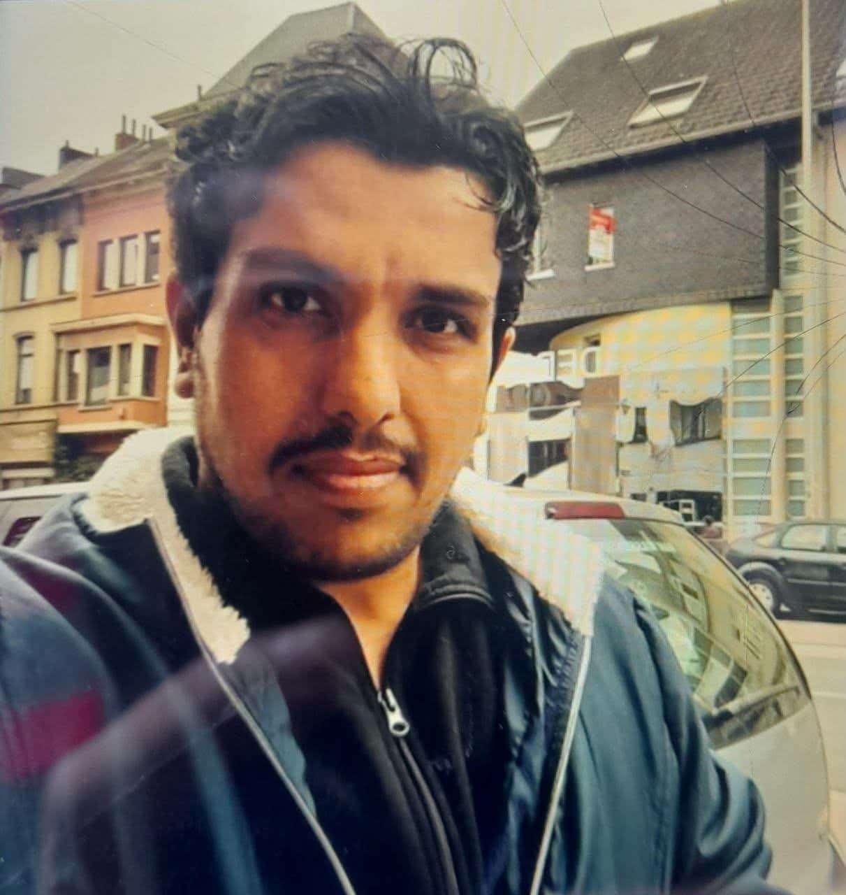 البحث عن أسرة شاب يمني تعرض لحادث مروري في بلجيكا