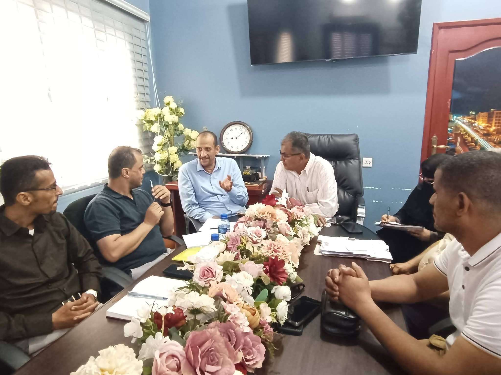 المعلا عطشى لليوم السادس.. افتحوا الماء ورسالة غاضبة تهز مسؤولي عدن