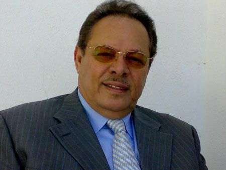 الرئيس علي ناصر محمد يعزي بوفاة محمد الكويتي