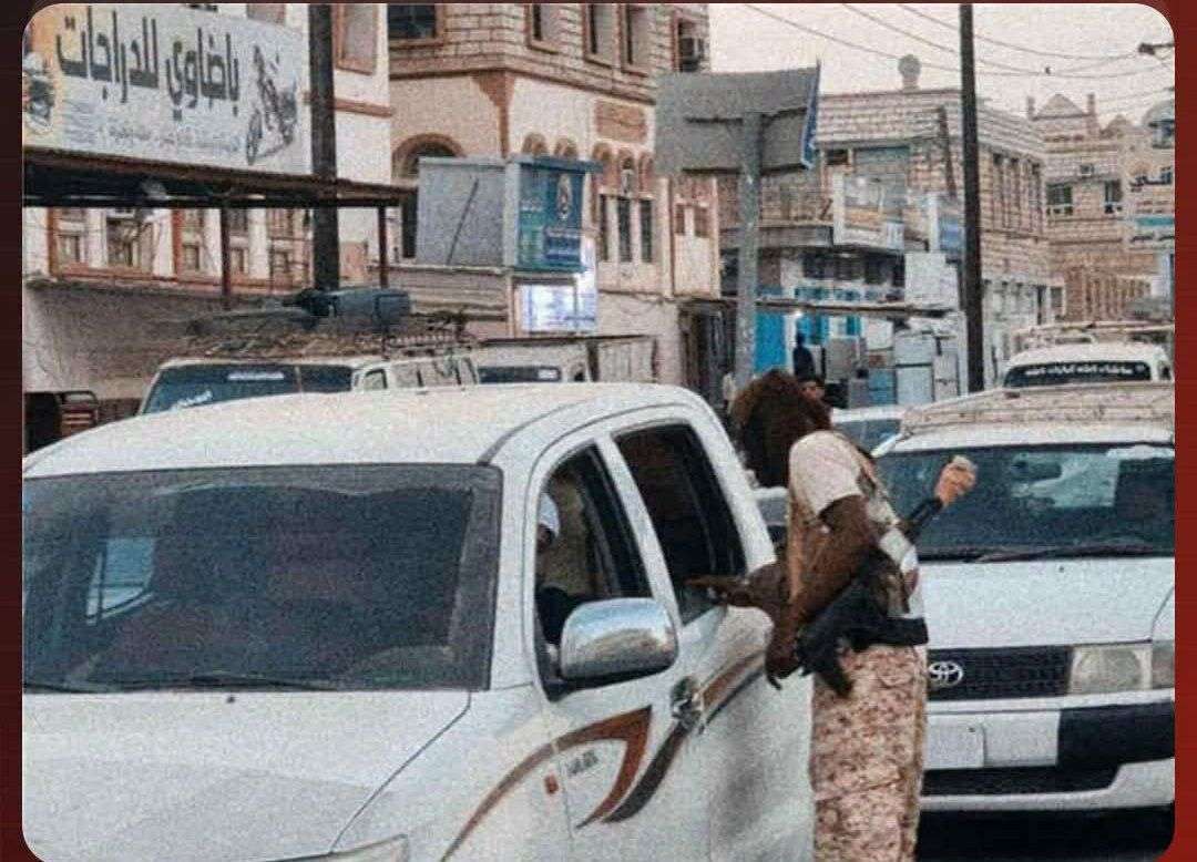 حملة أمنية وعسكرية متواصلة لمنع حمل السلاح في الشحر وغيل باوزير بحضرموت