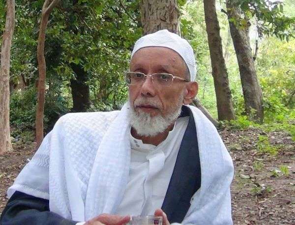 البحث الجنائي في تعز يستدعي الشيخ عبدالله العديني على خلفية منشورات