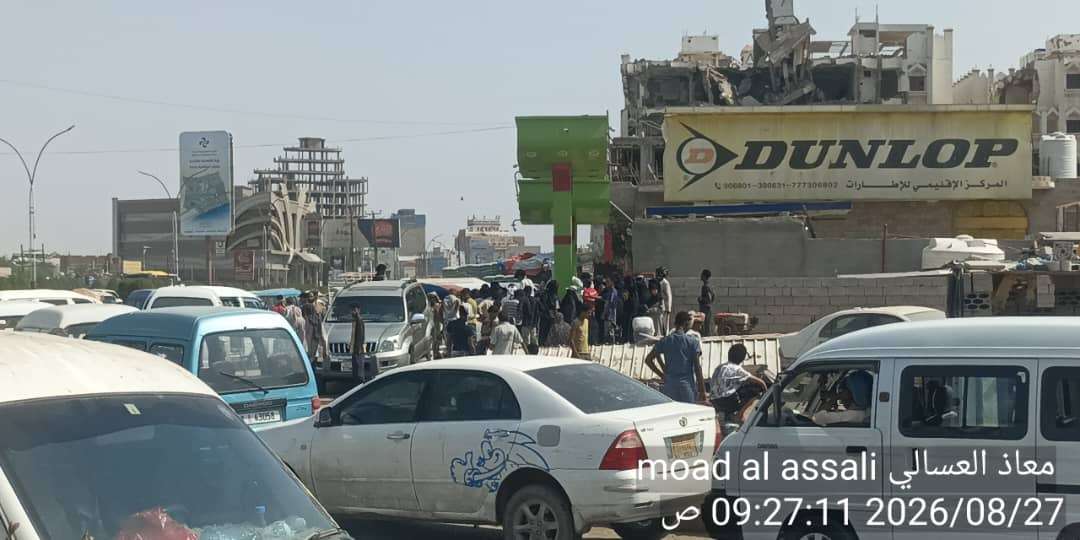 طوابير الغاز.. معاناة تتجدد في عدن
