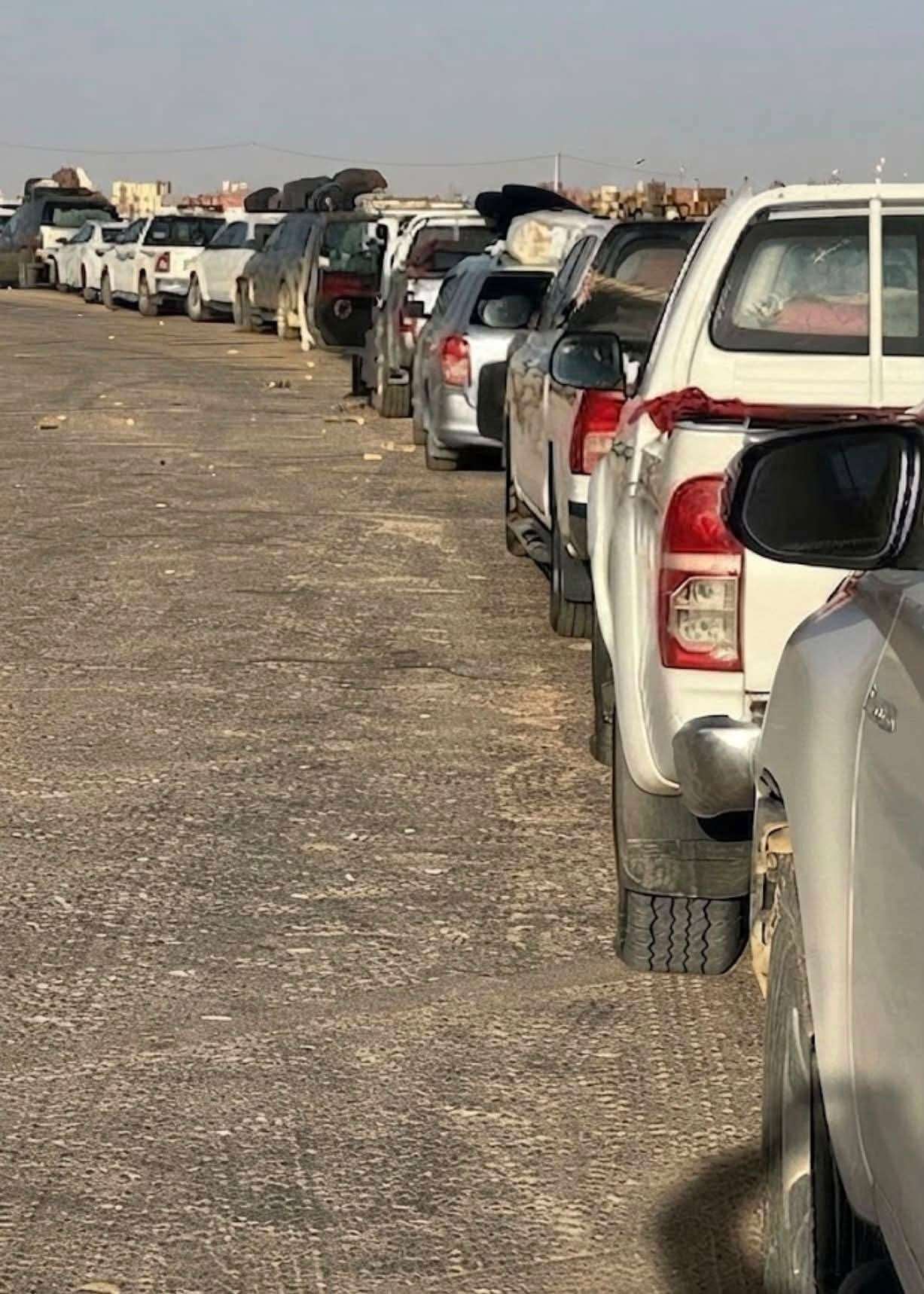 ازدحام كبير في منفذ الوديعة