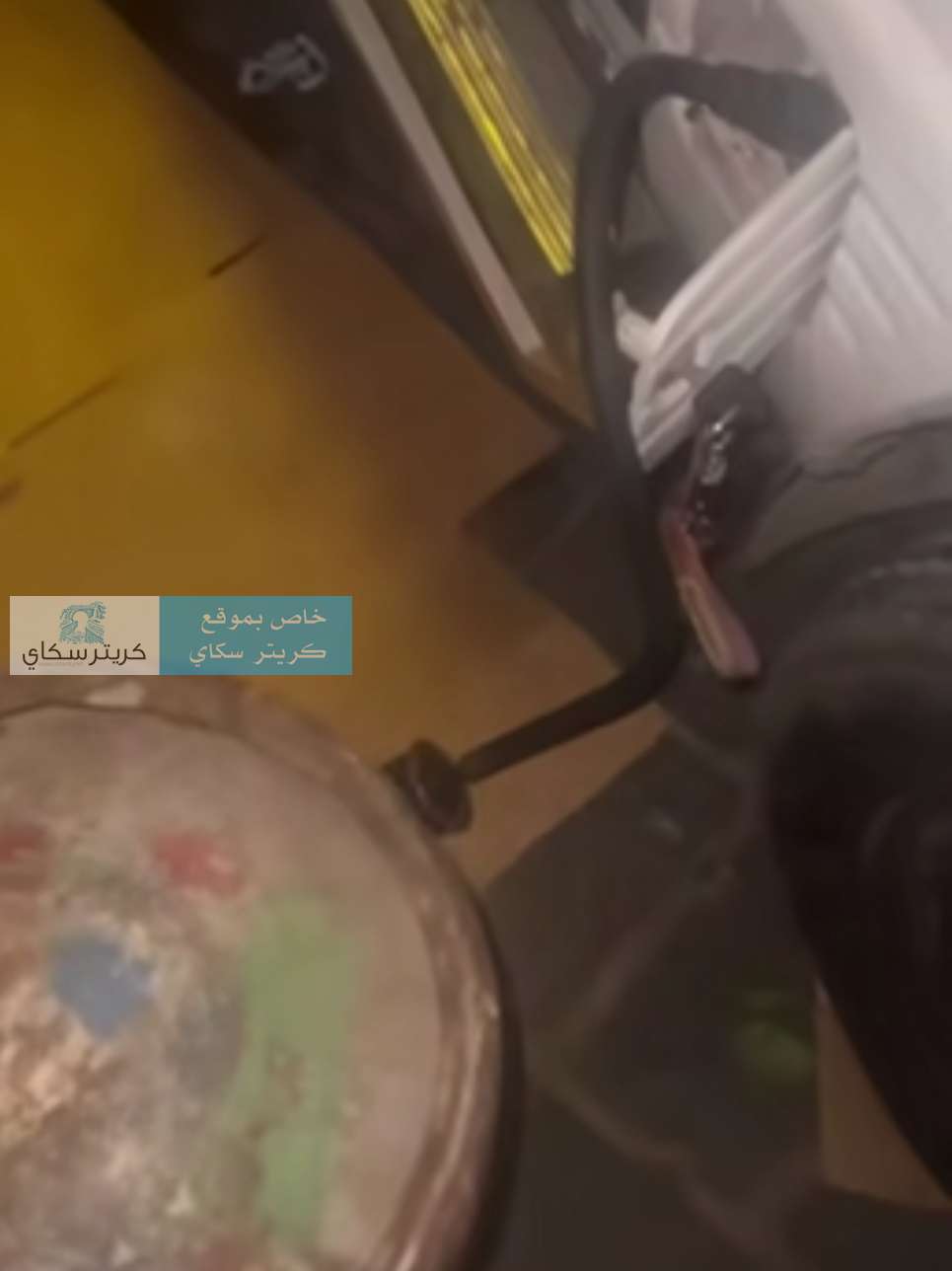 هل هي آمنة؟.. طريقة تعبئة الباصات من دبة الغاز تثير القلق في عدن