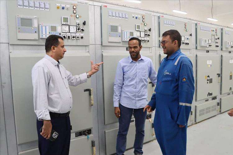 الوليدي يدشن تصريف المرحلة الأخيرة للطاقة بمحطة الرئيس للاربع المديريات