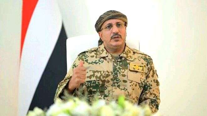 طارق صالح يرد على قرارات عيدروس ويحذر من هذا الأمر