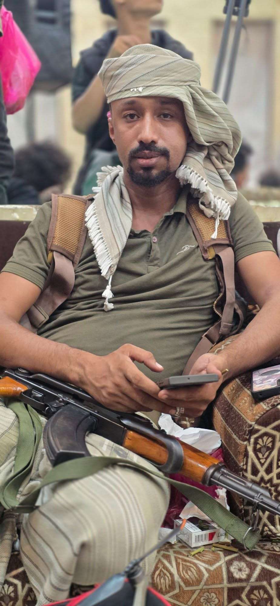 مؤيد الشرماني يناشد لإنقاذه بعد 14 يومًا من الاحتجاز دون قضية أو أوامر قضائية