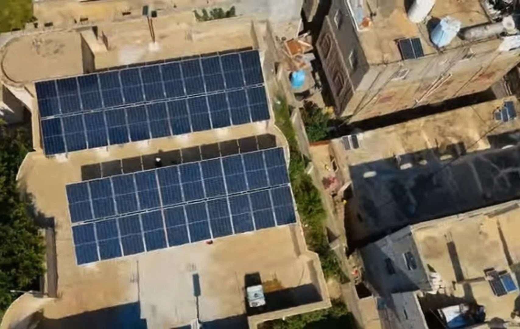 بعد ضجة واسعة.. الكشف عن حقيقة قطع الكهرباء عن جيران أصحاب الطاقة الشمسية