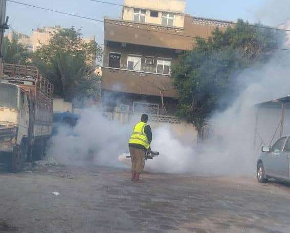 صحة البيئة بصيرة تنفذ حملة رش ضبابي لمكافحة البعوض الناقل للأمراض
