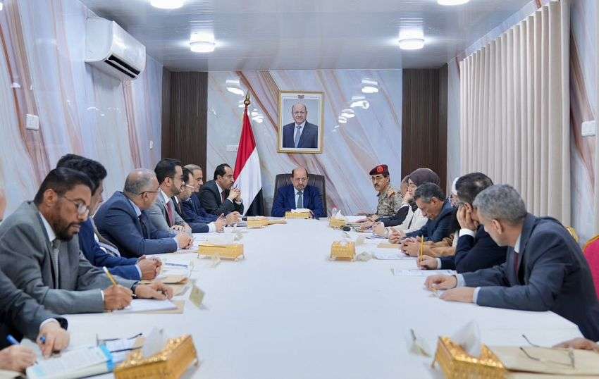 مجلس الوزراء يناقش تداعيات التصعيد الحوثي ويتخذ عدد من الإجراءات لتعزيز الاستجابة الحكومية للتطورات