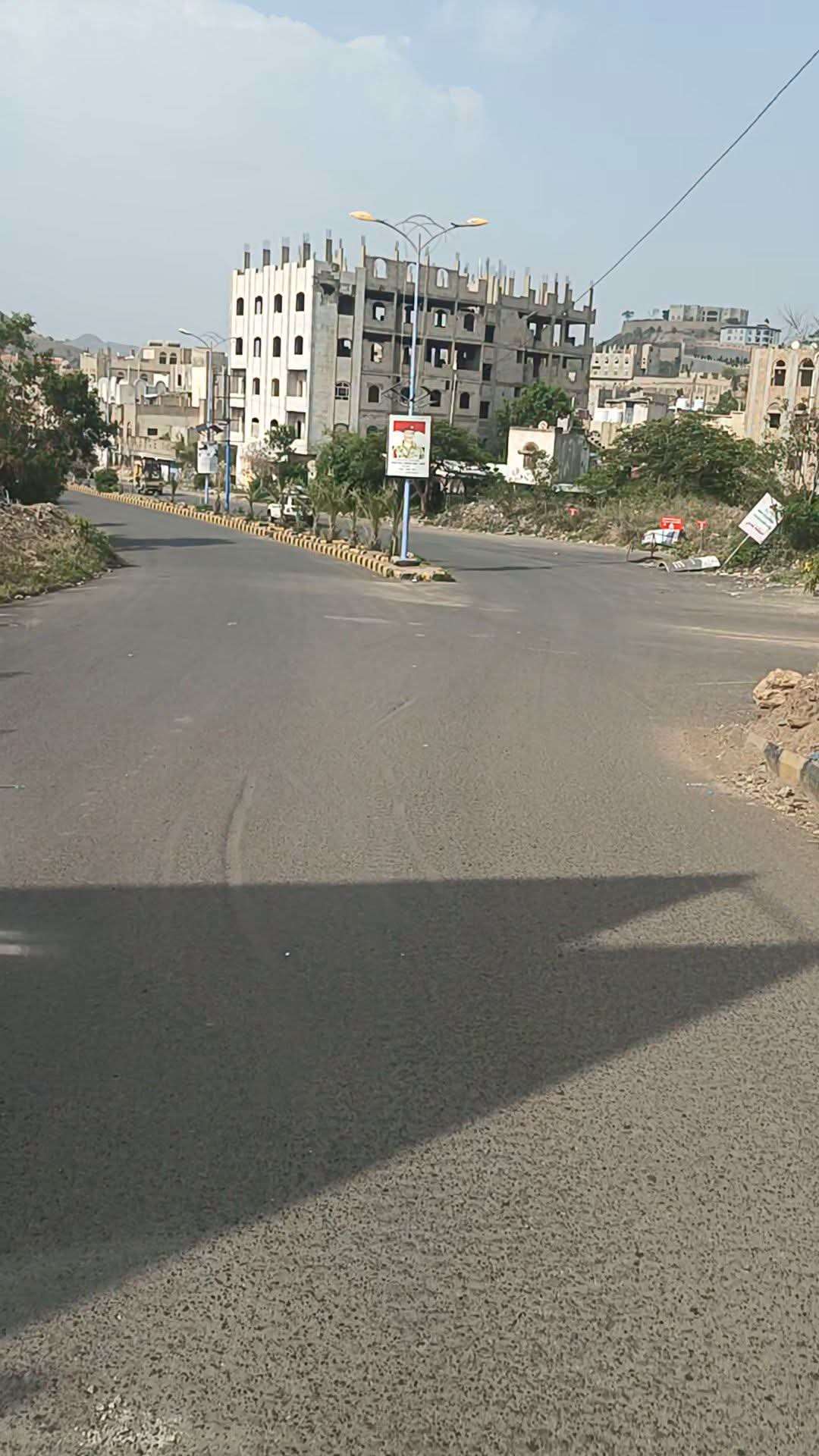 عاجل :فتح منفذ جولة القصر بتعز
