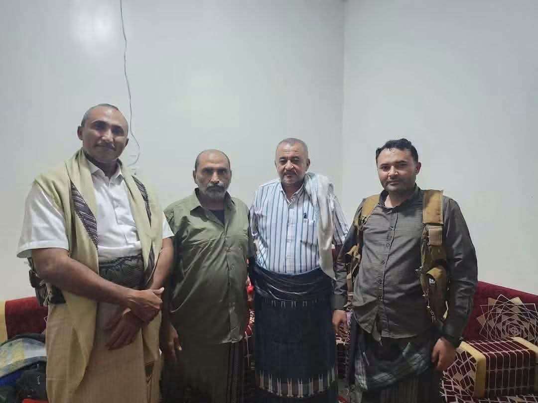 عاجل | أول ظهور للعميد فاروق الخولاني المقرب من طارق صالح في الحديدة برفقة الحوثيين