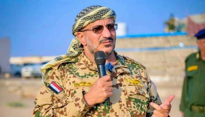 توكل كرمان تفجرها و تطالب بإقالة طارق صالح وإحالته للتحقيق بتهمة 
