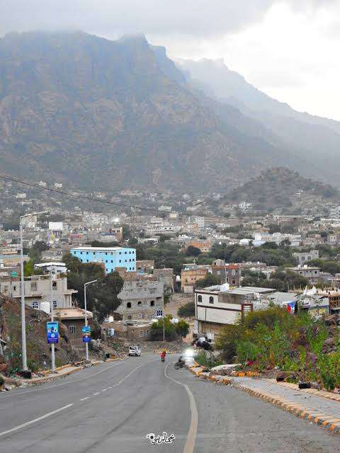 مشايخ وقادة عسكريين وأمنيين وأعيان مديرية الأزارق يصدرون بياناً هاماً