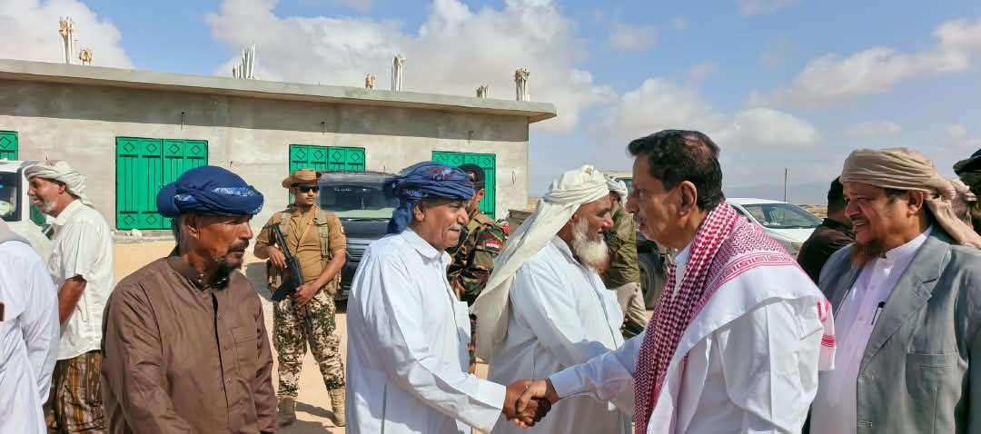 بن ياسر والأسد يدشنان مشروع سفلتة شوارع حصوين بتمويل مجلس التنسيق والتوافق