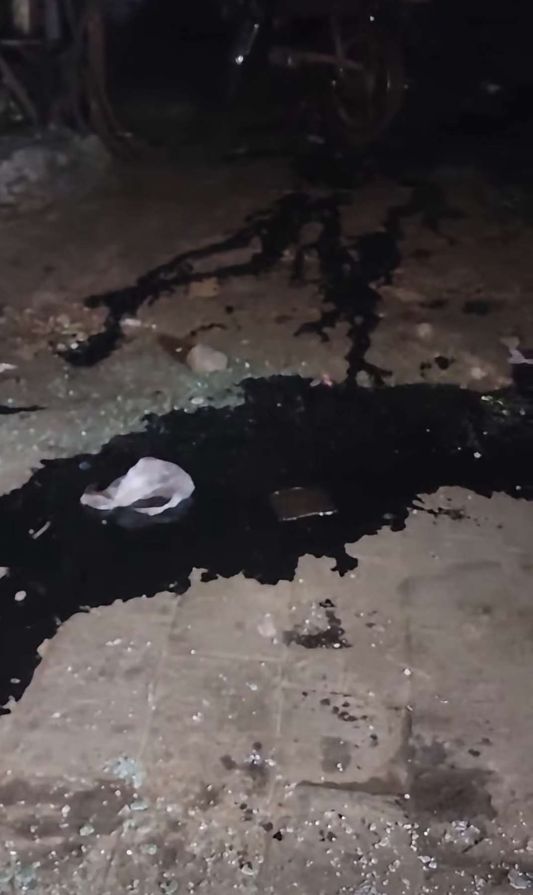 عاجل | مقتل طفلين وسائق باص بقذيفة حوثية استهدفت بنشرًا في وادي القاضي