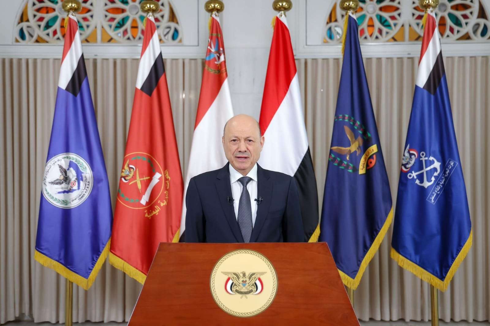 عاجل:رئيس مجلس القيادة يدعو إلى التعبئة العامة ويفتح باب العودة الآمنة للمغرر بهم