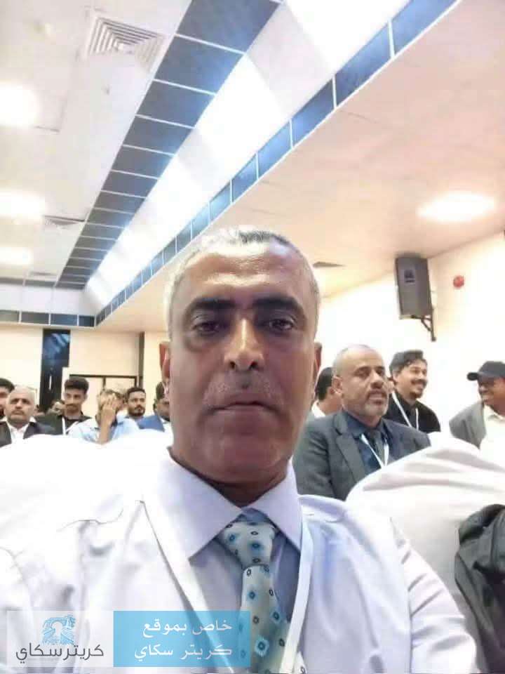 مقتل أكاديمي برصاص مسلحين على طريق العبر