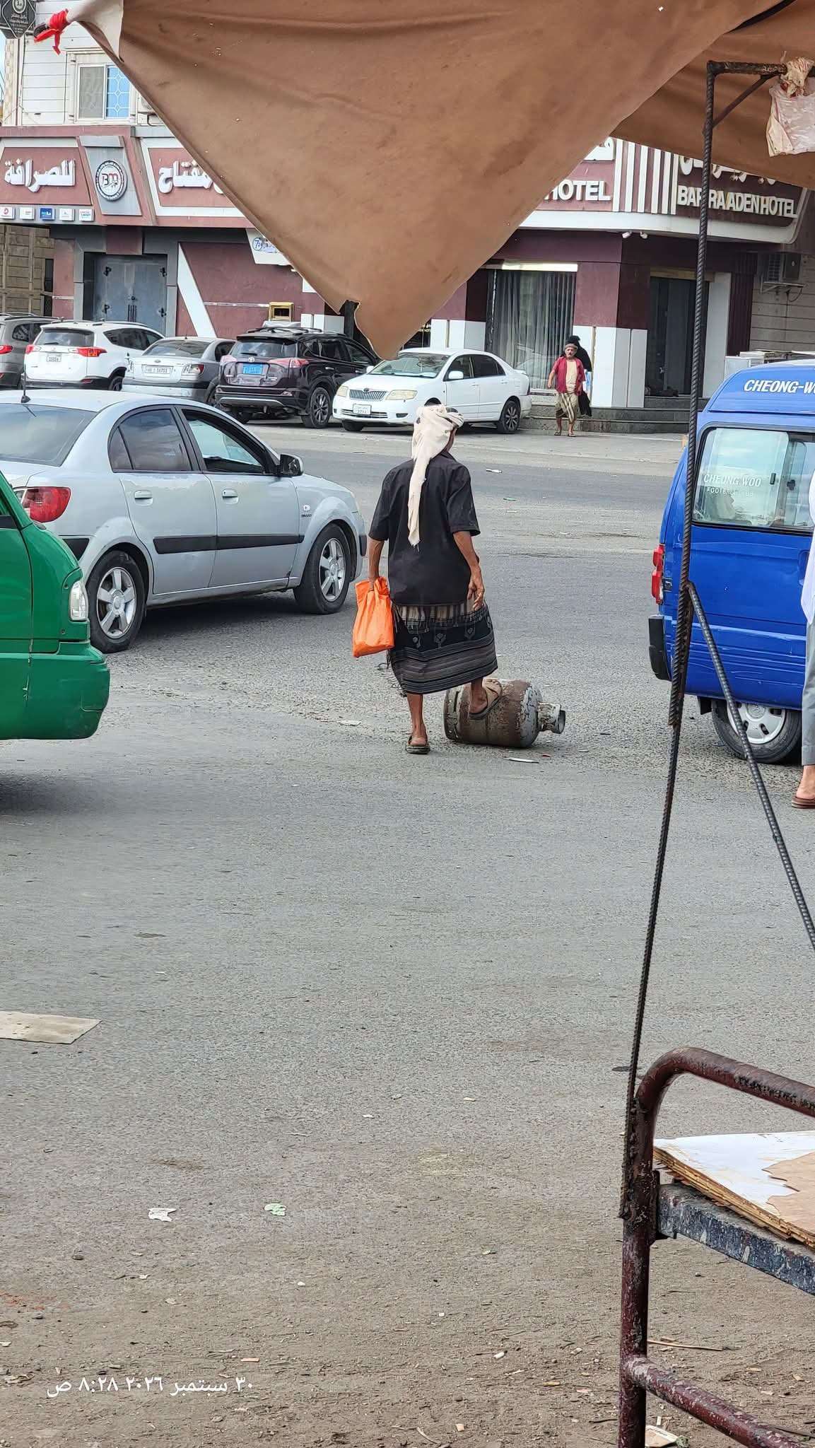 أسطوانة الغاز تتحول إلى هاجس يومي للمواطن في عدن