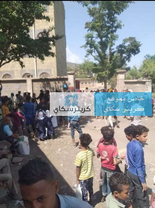 مسلحون يهاجمون مدرسة مصعب بن عمير في تعز أثناء الدوام الدراسي