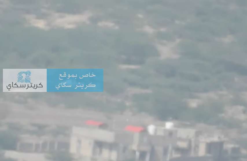 قوات العمالقة تدمر مركبة حو ثية في جبهة الوازعية غرب تعز