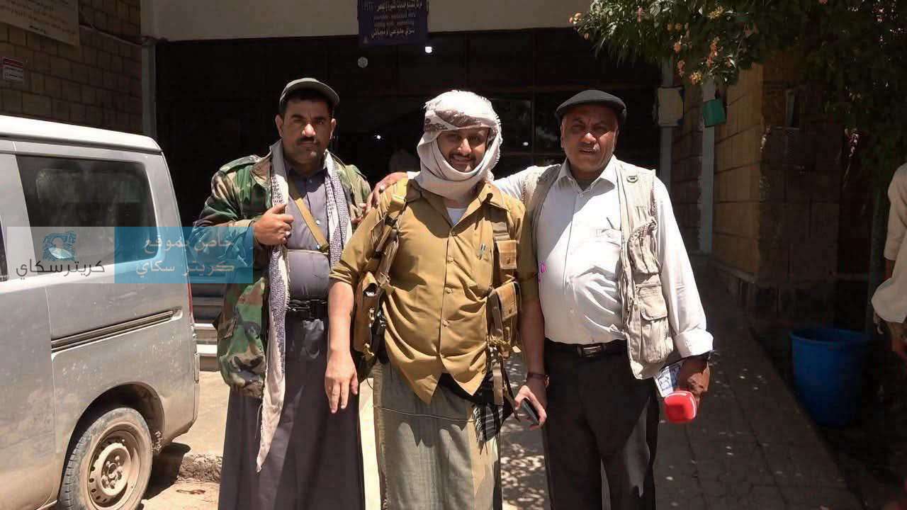 ظهور جديد لـ أمجد خالد برفقة عناصر حو ثية في التربة