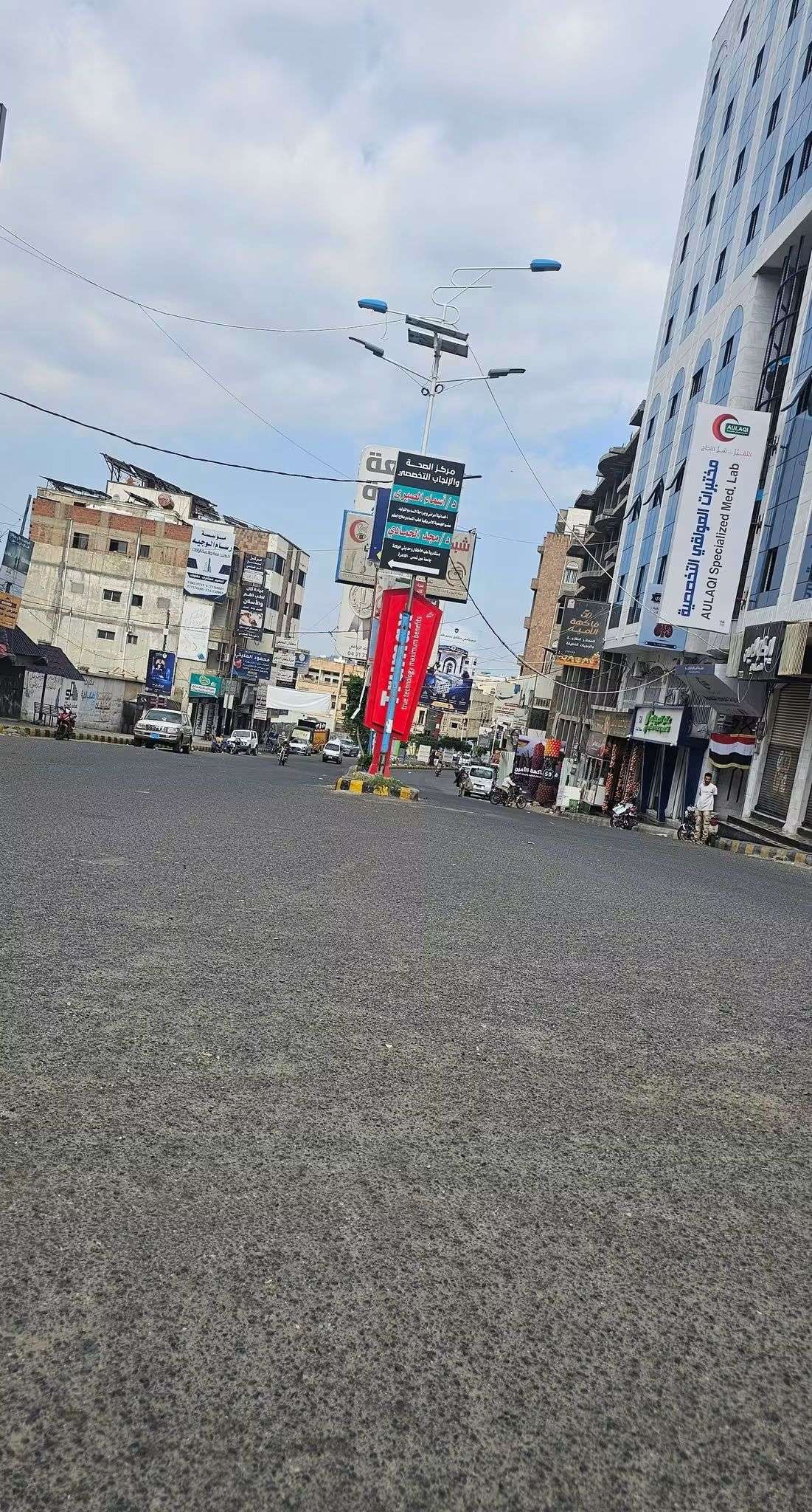 في ظل حصار الحوثيين.. مواطن من تعز: يكفينا متر بمتر نعيش فيه بحريتنا
