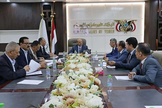 اللجنة الوطنية لتنظيم وتمويل الواردات تشدد على مكافحة تمويل الكيانات الإرهابية وتهريب الأموال والسلع