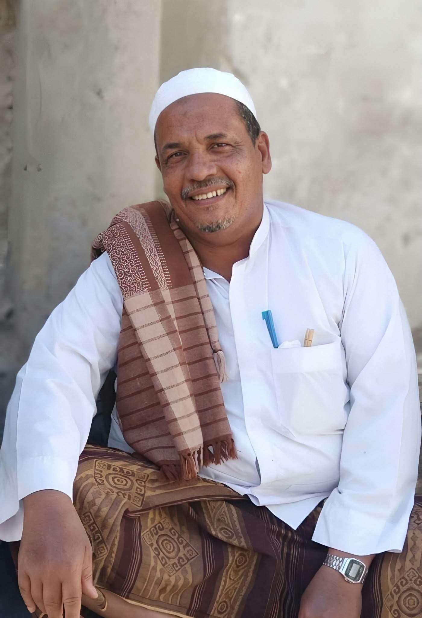 وفاة الأستاذ حسين بن محمد بن عمر من أهالي عيديد بتريم